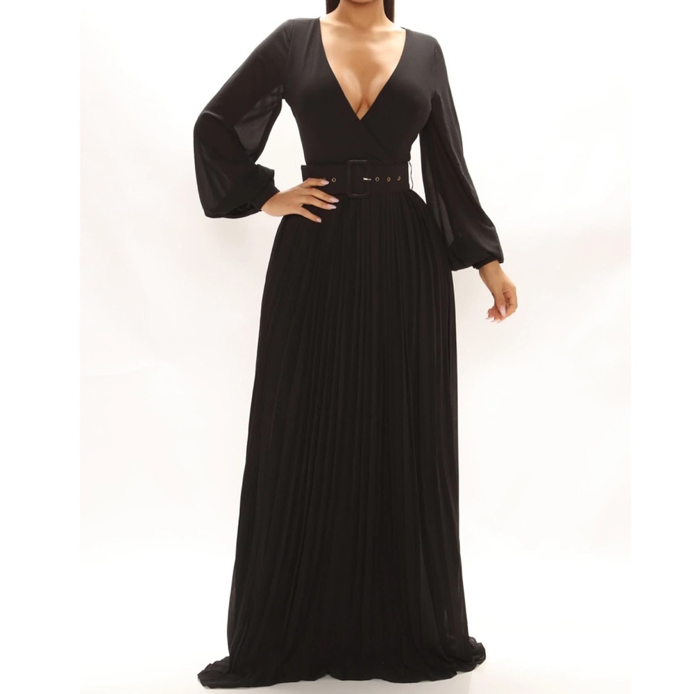 Fashion Nova Zaryah Maxi Dress